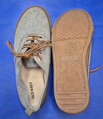 Old Navy Gray Stonewashed Canvas Sneakers Kids 4