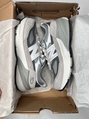 New Balance FuelCell 990v6 Big Kids Size 4.5 Grey Sneakers GC990GL6 NEW