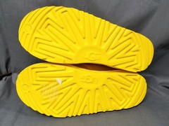 UGG K Neumel II Boot Kids Suede Lace-Up Yellow Size 6 NEW w/DEFECT!