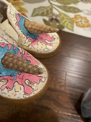 Vans Off The Wall Melted Ice Cream Cone Tennis Shoes 11 Maybe