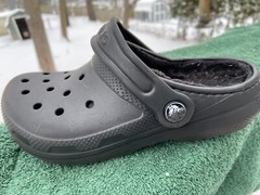 Crocs Classic Unisex Slip-On Clog Black Junior J1 Water Shoes Slip On