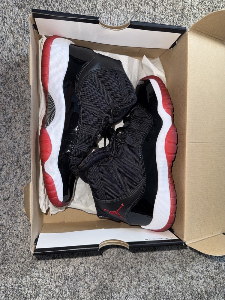 AIR JORDAN 11 Bred SIZE 4Y 2012 RELEASE W/ Box