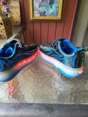 JIANDIAN LIGHT-UP (work) 2 roller wheels skate shoes EU Sz 39/ US 8 Charger incl