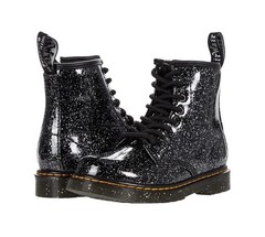 Dr. Martens Kid’s Collection 1460 Lace Up Fashion Boot (Little Kid/Big Kid) US 7