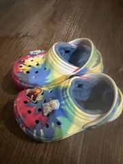 Crocs Tie Dye Clogs Blue Fleece Lined Crocs Toddler Size 7C Frozen Jibbits EUC