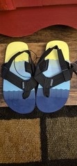 NWT Kid’s Size 11/12 UNISEX Fitory Krabor Flip Flop Sandals Blue & Yellow