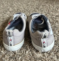 Tommy Hilfiger Space Jam Bugs Bunny Shoe Youth 4