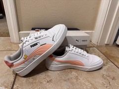 PUMA Peanuts Snoopy PINK shoe size 6.5c, BRAND NEW