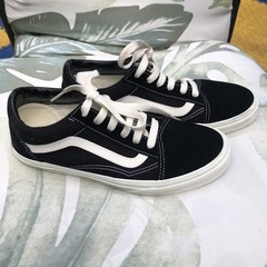 Vans Old Skool Low Youth Size 5.5 Black White Lace Up Shoes Skate Sneakers
