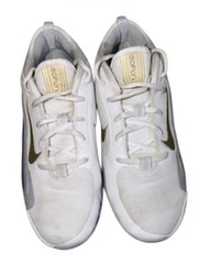 Nike IsoFly GS White Metallic Gold Cool Grey Kids 6.5 Y Basketball FN4384100 EUC