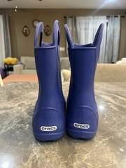 Crocs Handle It Classic Blue Rubber Rain Boots 12803 Youth Size J 2 Juniors