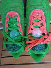 Nike Lebron XX 20 ‚Stocking Stuffer‘ Green Sneakers, Size 7Y DQ8649-300