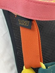 Kids Teva Original Universal Sandals Size 6 Rainbow Outdoor Hiking Water Shoes