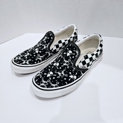 Vans Slip On Skull & Bones Kids Size 6.0 Black Glow In Dark Skate Shoes Sneakers