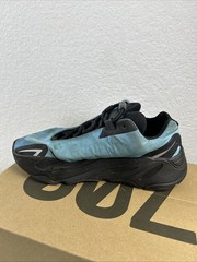 Size 5.5 – Adidas Yeezy Boost 700 MNVN Blue Tint W/Box