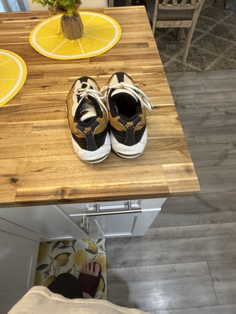 Size 6.5 (GS) – Nike Air Max 95 Recraft Low Wheat