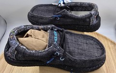 hey dudes wally youth chambray wave ride sz k11