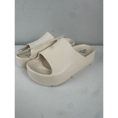 Art Class Edie White Cream Platform Slide Sandals Kids Size 2 New