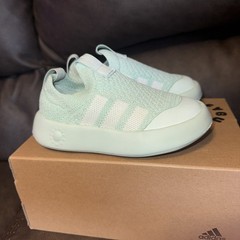 Adidas Bubble Comfy 1 Size 9K. JR5039 Brand New In The Box ￼