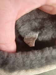 UGG KIDS CLASSIC SHORT II – 1017703K Size 4 Used