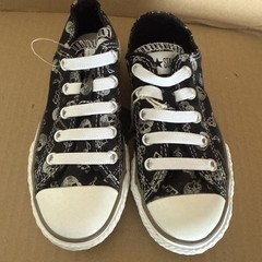 Converse Black Low Top Sneakers Vintage Skull Music Guitar Youth 11