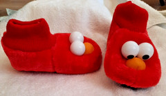 Sesame Street Elmo Kids Red Plush Pull On Slippers Size XL 9-10 F