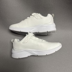 Sketchers Elastika Size 2.5 White School Shoes No Tie Non Marking Soles Sneakers