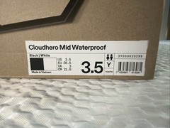 On Cloud Cloudhero Mid Waterproof Shoes Size 3.5 Youth