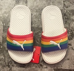 NWT PUMA COOL CAT 13C RAINBOW STRIPE PRIDE SLIP ON SINGLE STRAP SLIDES SANDALS