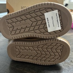 Koolaburra By Ugg Child’s Victoria Boot – US Shoe Size 8, Chestnut – 1090330