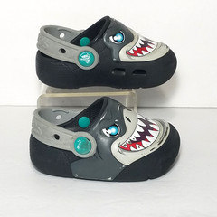 Crocs Classic Clog Kids Fun Lab Black Shark Light Up Size C 6 Slip On Sandal