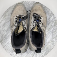 On Cloud Cloudhero Silver Fog Running Comfort Shoes Youth Size 4.5 3YE10032064