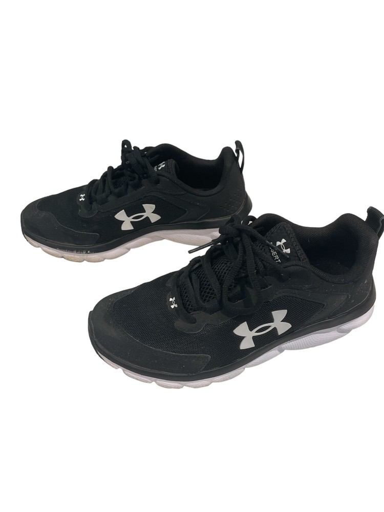Size 4y- Under Armour Assert 9 Wide Low Black White Boy/Girl