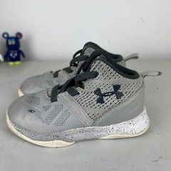 Under Armour Steph Curry High Top Gray Sneakers Toddler Size: 6