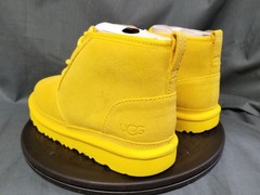 UGG K Neumel II Boot Kids Suede Lace-Up Yellow Size 6 NEW w/DEFECT!