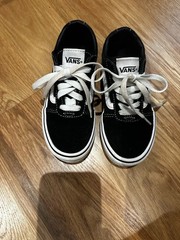 Boy’s Or Girl’s Fashion Sneakers Vans Brooklyn Sneaker Black White Size 13 Youth