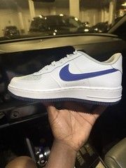 Nike Air Force 1 Low LV8 Upside Down Gs – Size 6y