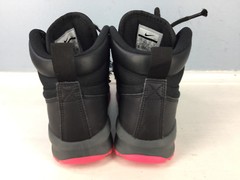 NIKE ACG Black Leather Boots Textile Kids Youth 13 Excellent