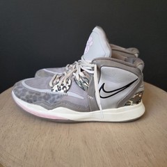 Nike Kyrie Infinity Leopard Camo Gray Shoe SZ 7Y DD0334-006 Pink Gray School Fit