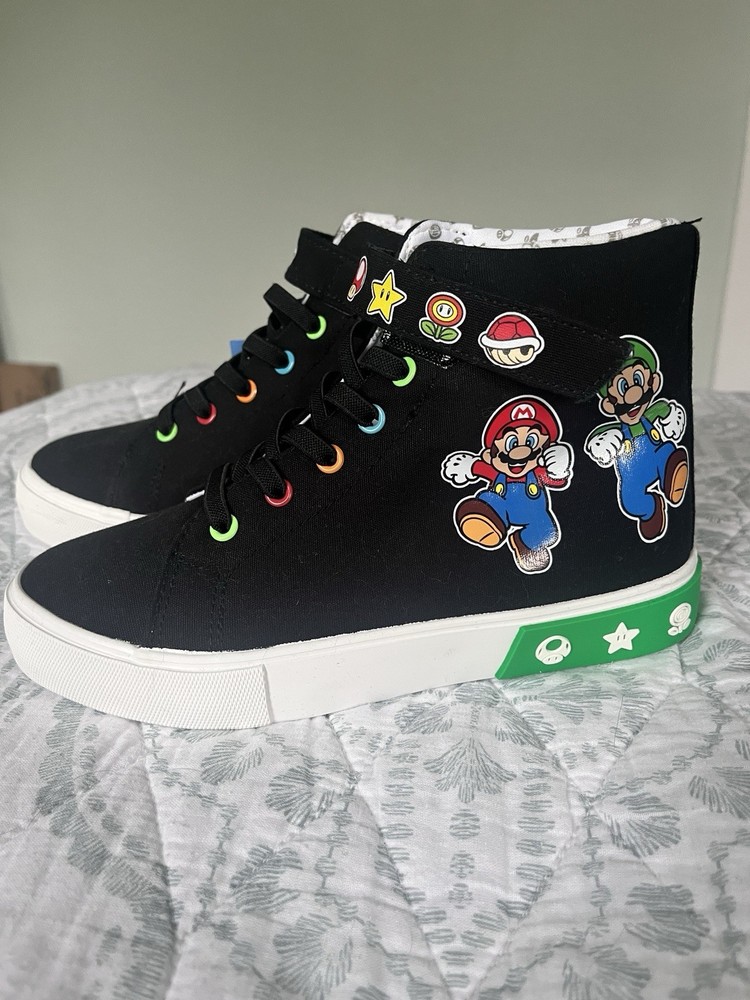 Kids Super Mario Bros Size 3 High Top Sneakers