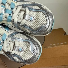 New Balance 1906 R Silver/Metallic Blue Kids Sneakers GC1906EW – SZ 3.5 Y