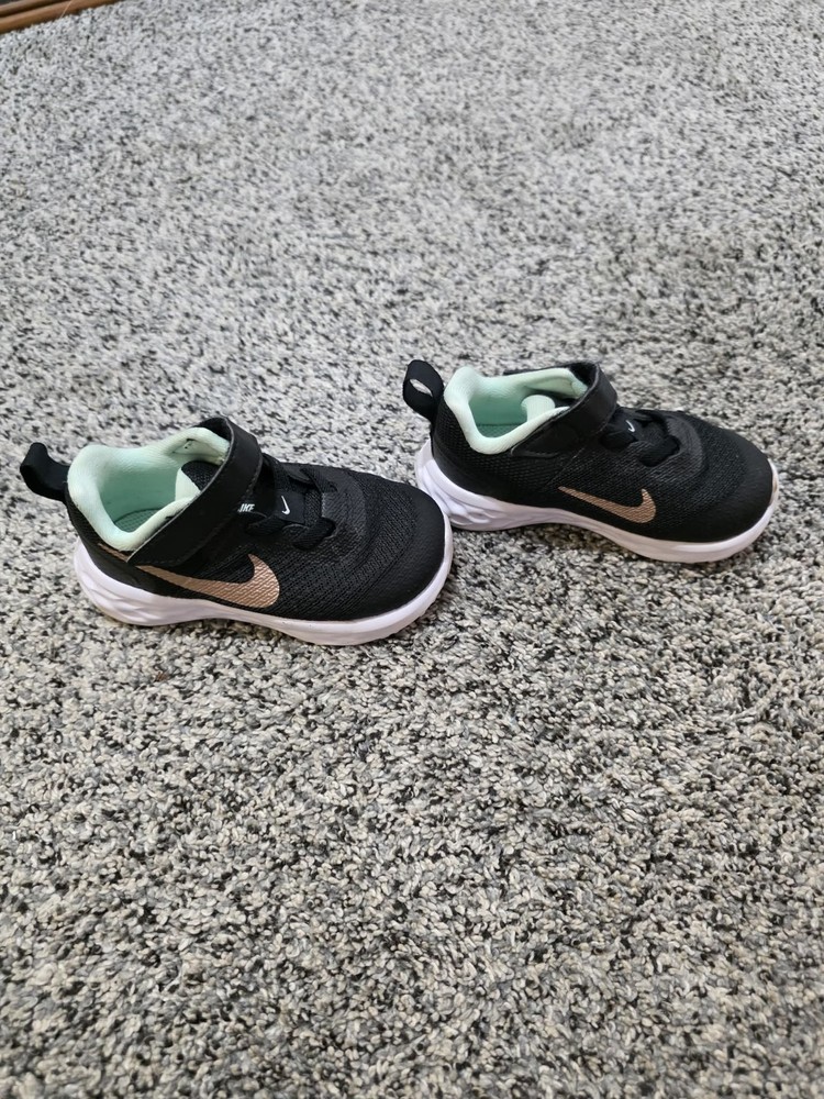Nike DD1094-005 Kids Breathable Lightweight Comfort Sneakers Black 6C