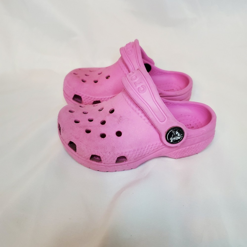 Crocs Classic Clogs Pink Waterproof Mule Outdoors Slip On Shoes Toddler Size 6
