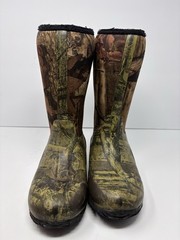Bogs Classic High Boots Youth Size 4 Camo Waterproof Rain Snow 61672-973