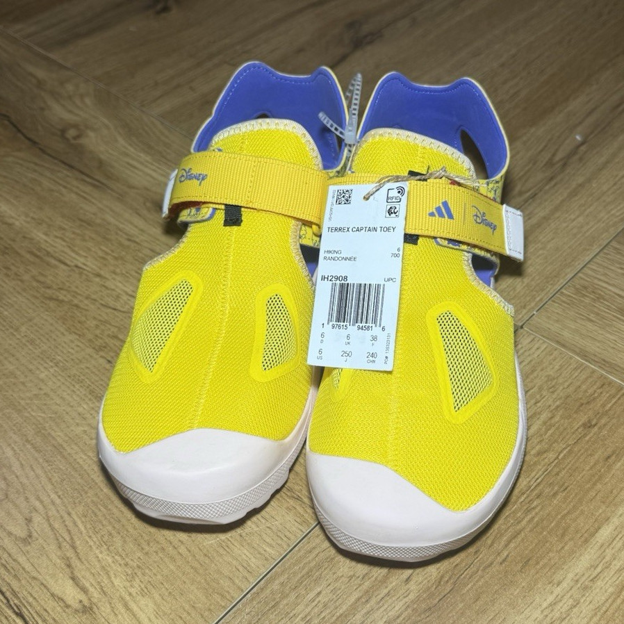adidas Terrex Captain Toey Disney Mickey Mouse Hook & Loop Sneaker US 6