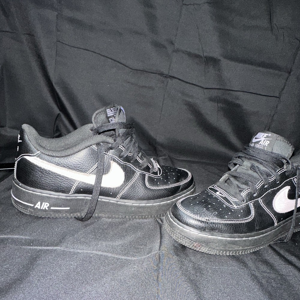 Nike Air Force 1 Low GS Black/White 6Y Leather Lace-Up Sneakers A593-001