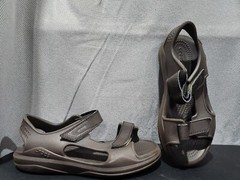 CROCS Swiftwater Expedition Sport Sandals Smoke Gray & Pearl Size J1