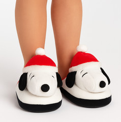 Peanuts Snoopy 3D Christmas Scuff Slippers Toddler 7/8 Plush Santa Slip-Ons New