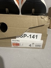 On Cloud Cloud Sky Youth Shoes 4Y