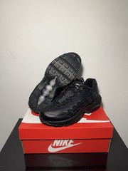 NIKE AIR MAX 95 RECRAFT „ALL BLACK“ BLACK-BLACK SZ 6Y-WOMENS SZ 7.5 [CJ3906-001]